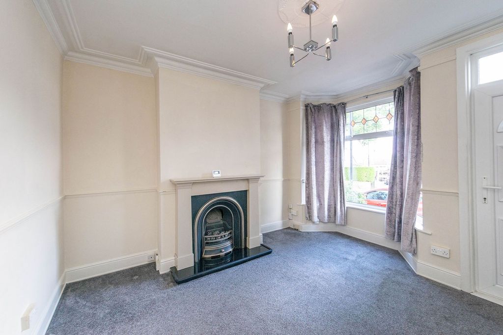 Property photo 3 of 21