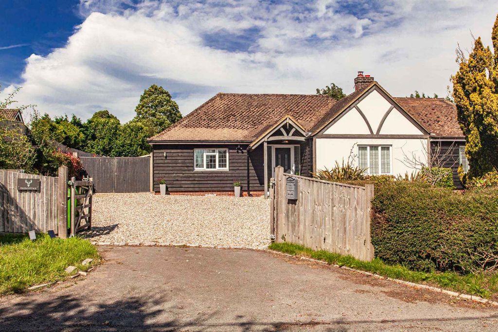 Property photo 1 of 31