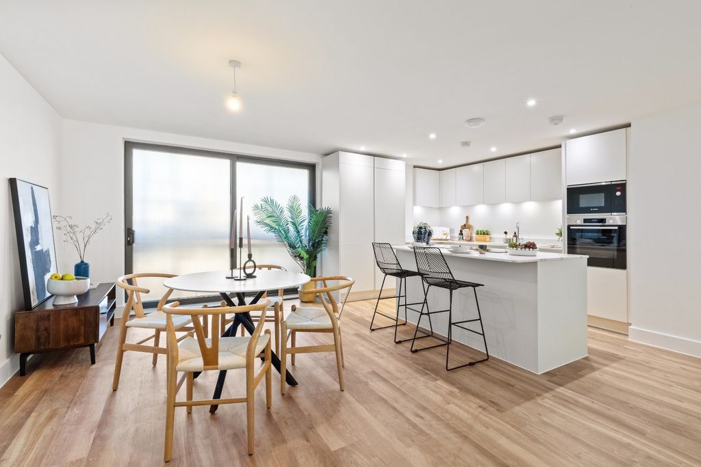 Property photo 1 of 26 4993410