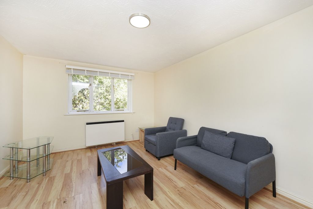 Property photo 3 of 14 Dsc01241