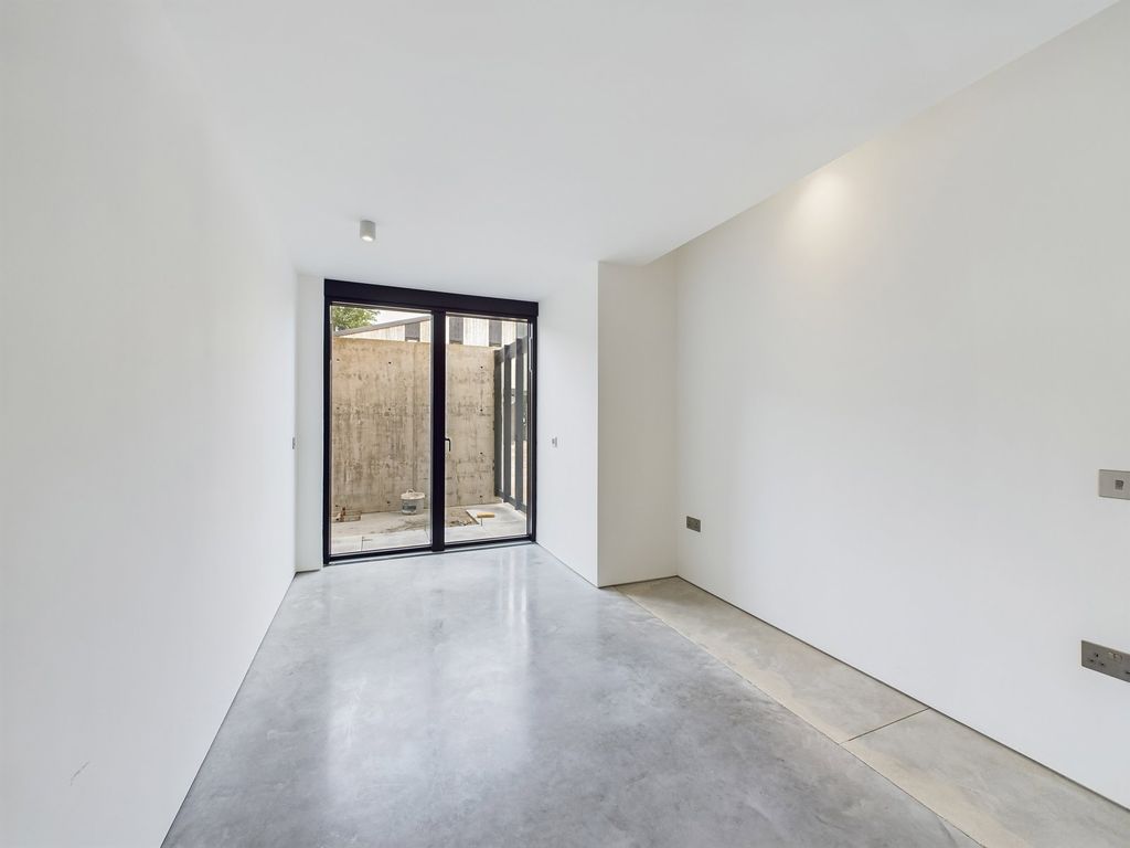 Additional image 9 of 5 bed detached house to rentHigher Trewrong, Polmear Hill, Par PL24