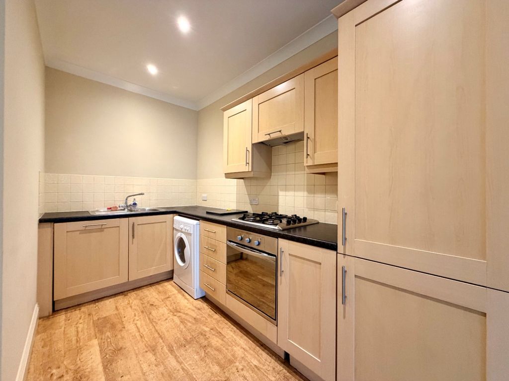 Property photo 3 of 9 6115013