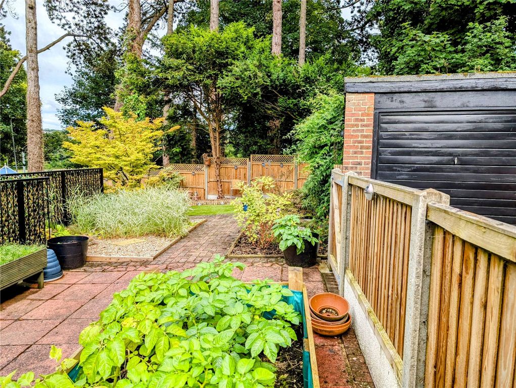 Property photo 2 of 15 Picture No. 19