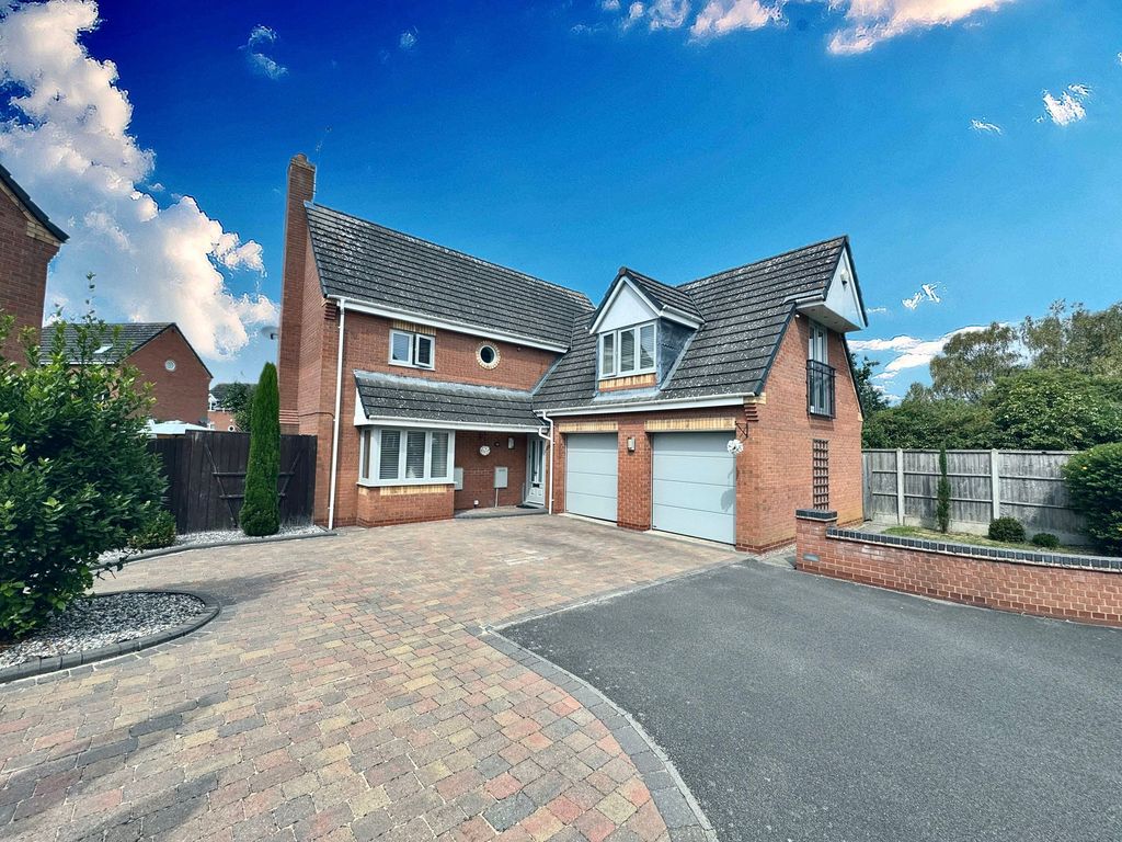 Property photo 1 of 40
