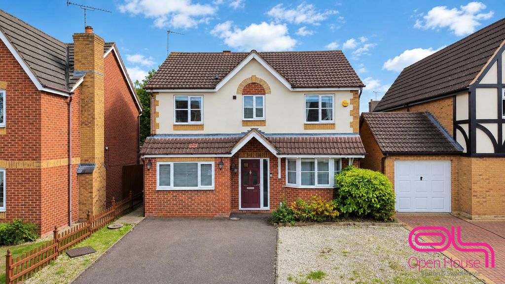 Property photo 1 of 33 Bryony, Branston (2).Jpg