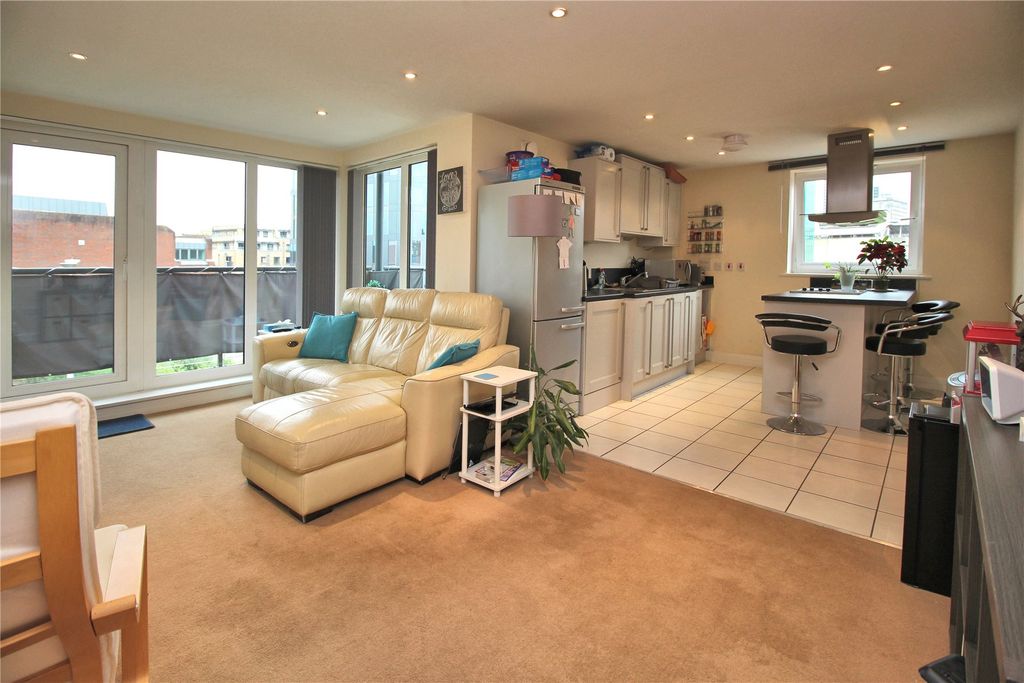 Property photo 2 of 11 Picture No. 03