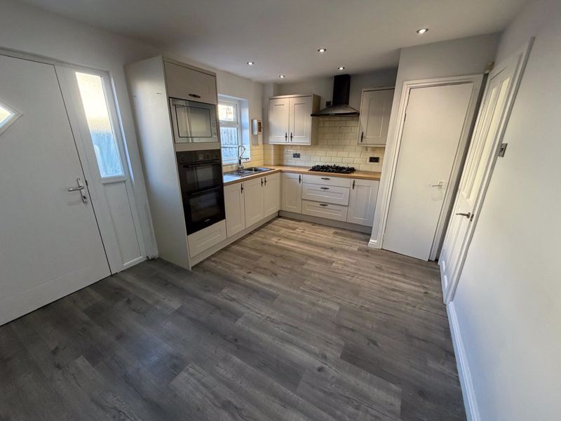 Property photo 2 of 9 Photo 1