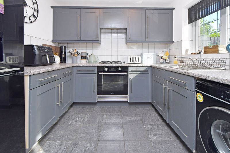 Property photo 3 of 37 Kitchen