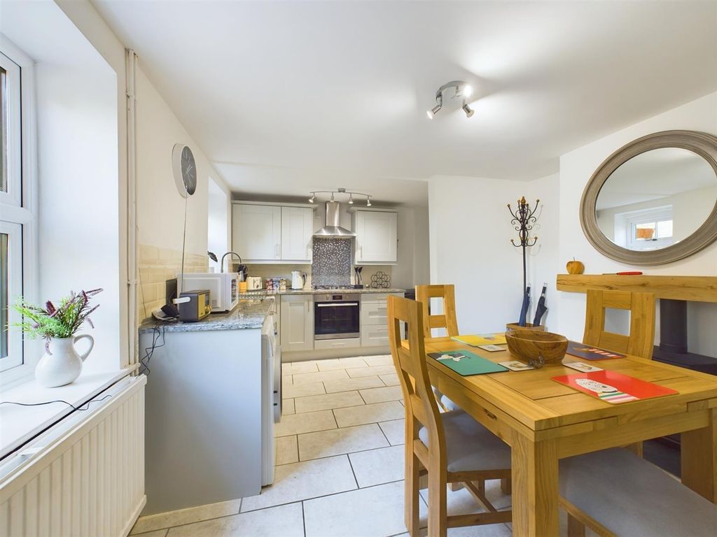 Property photo 2 of 10 Cam02541G0-Pr0277-Still004.Jpg