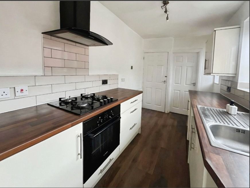 Property photo 3 of 13 5306562