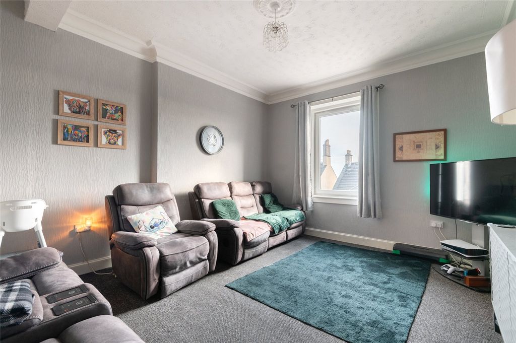 Property photo 3 of 25 Picture 3