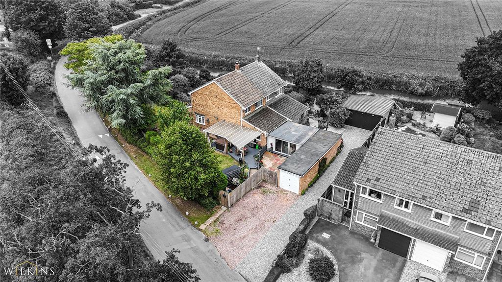 Property photo 2 of 40 Picture No. 23