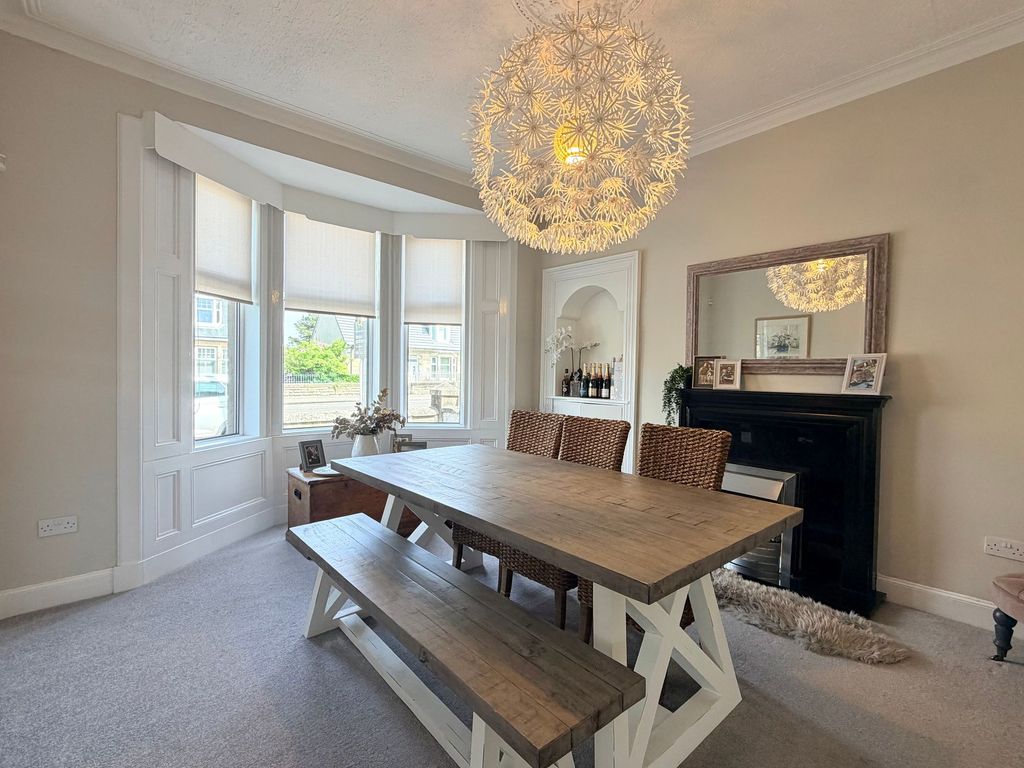 Property photo 3 of 26 Dining Room