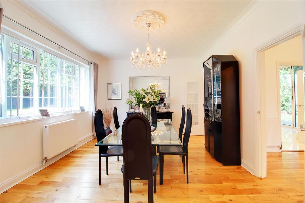 Additional image 22 of 5 bed detached house for saleDixons Hill Close, North Mymms AL9