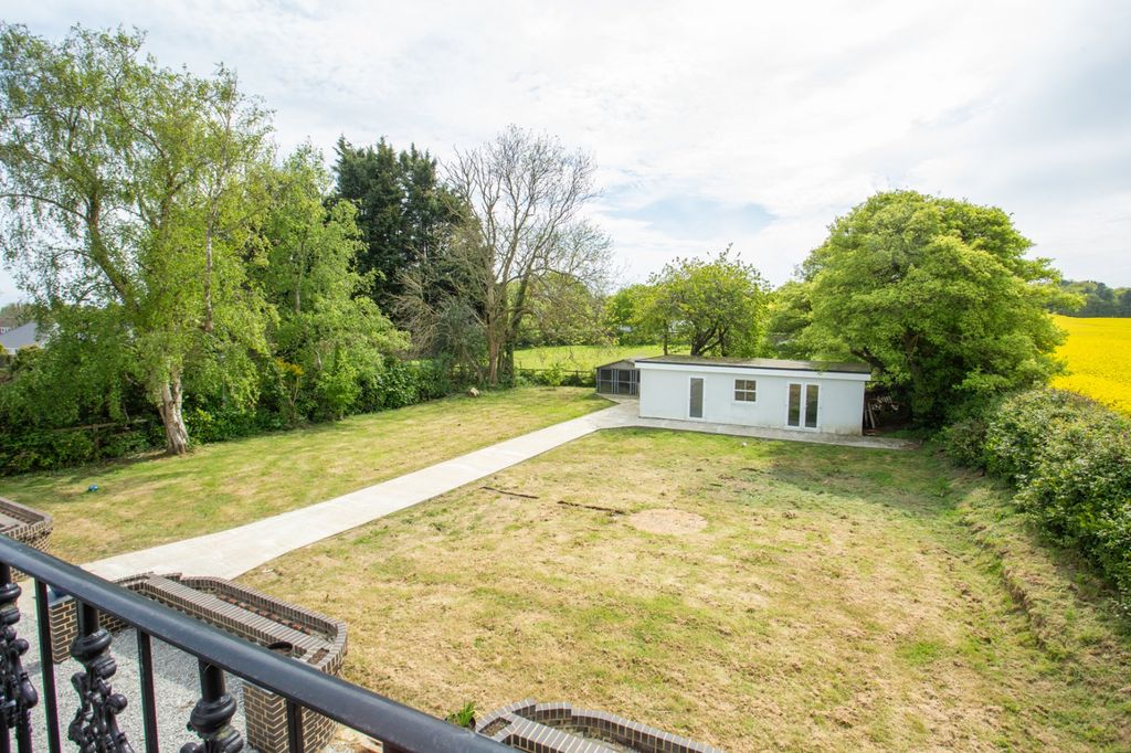 Property photo 2 of 22 Picture 2