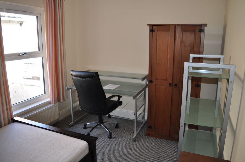 Property photo 2 of 9 Property