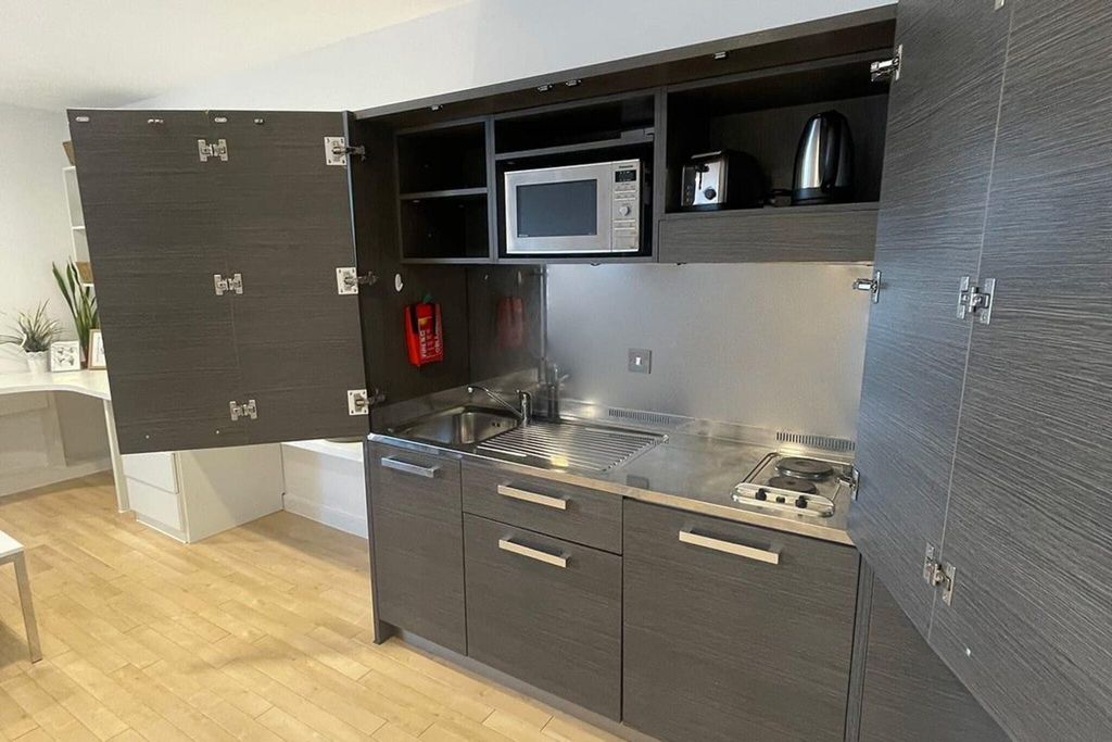 Property photo 2 of 21 Kitchen