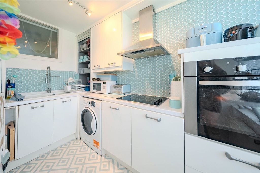 Property photo 2 of 10 Picture No. 07