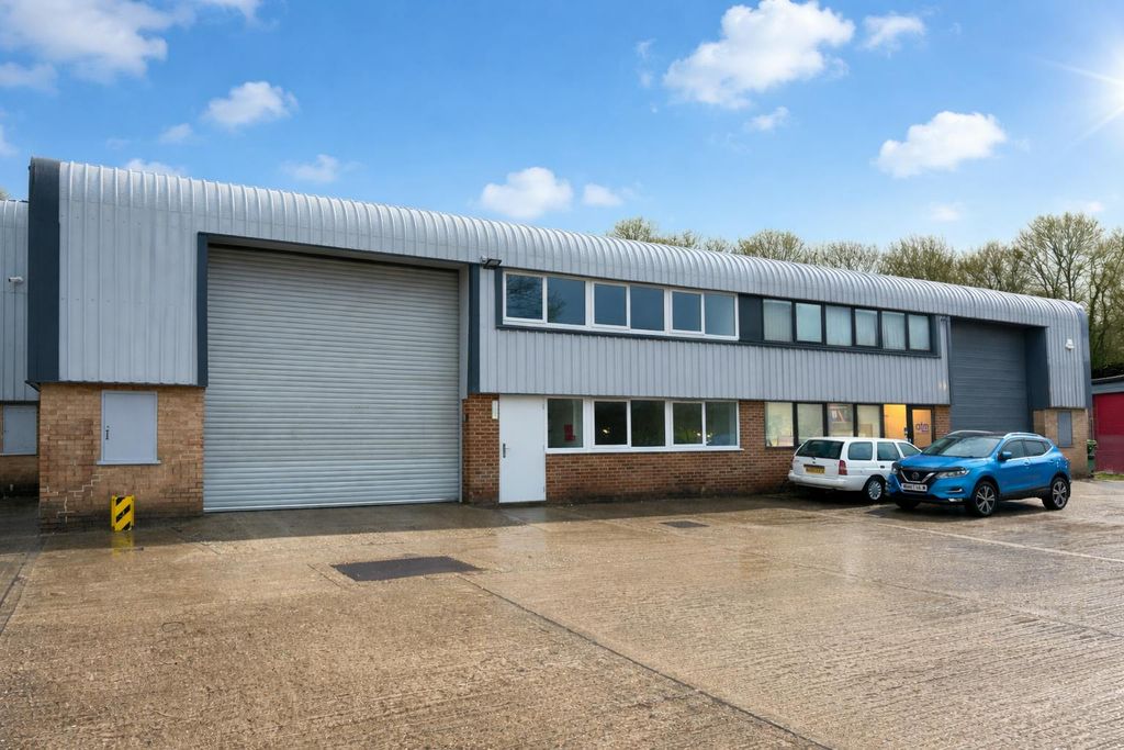 Property photo 1 of 5 Front Aspect