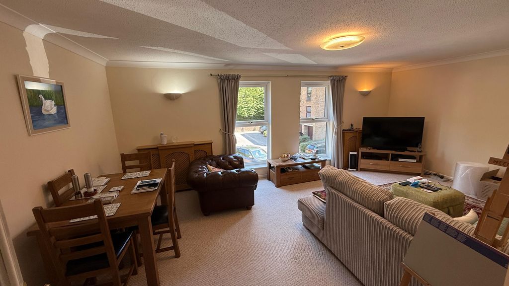 Property photo 3 of 11