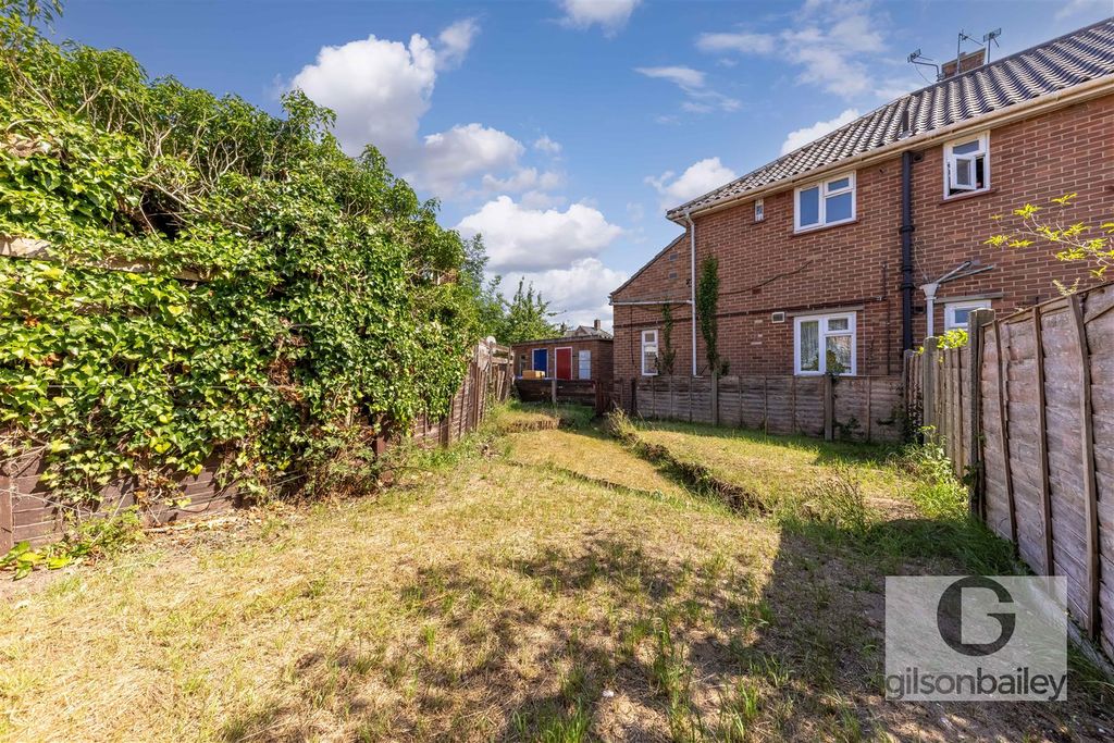 Property photo 3 of 15 Gb-11.Jpg