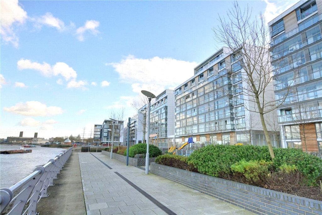 Property photo 1 of 17 Picture No. 02