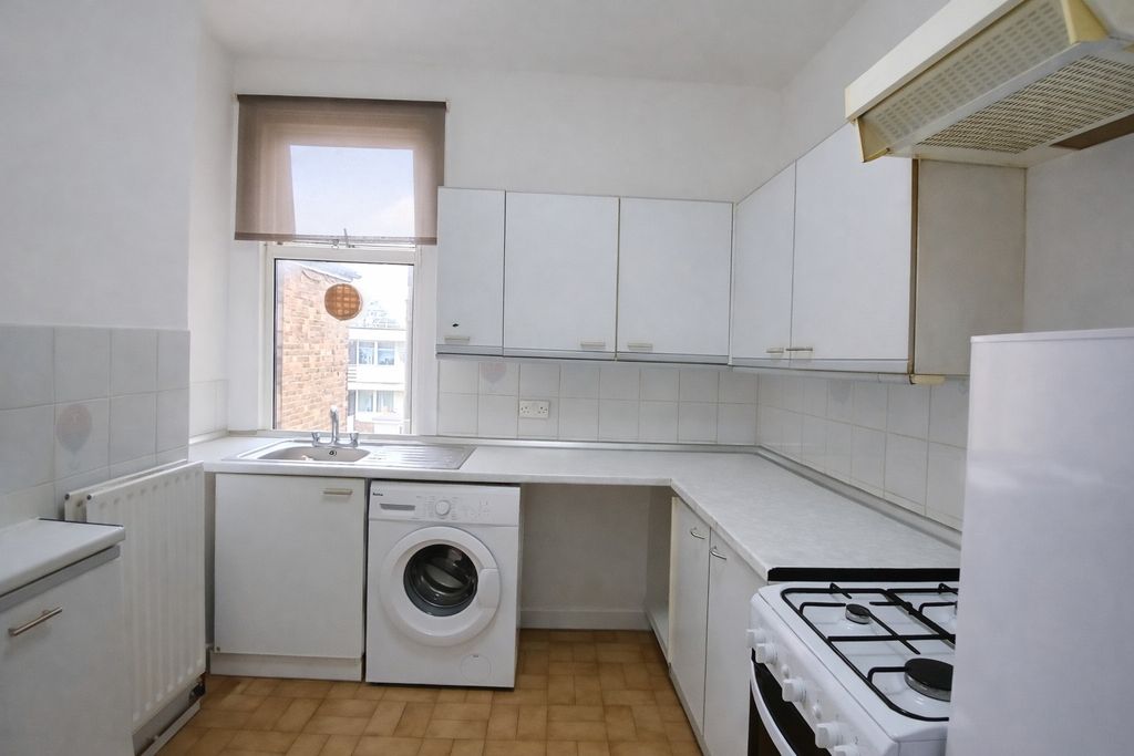 Property photo 2 of 8 Photo 1