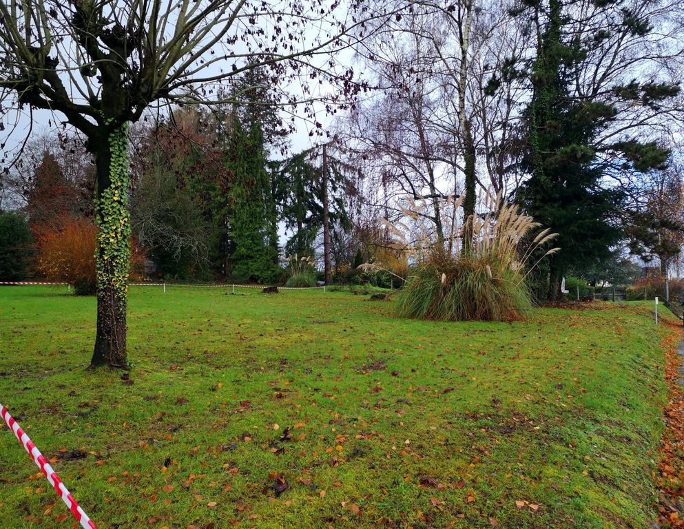 Property photo 1 of 2