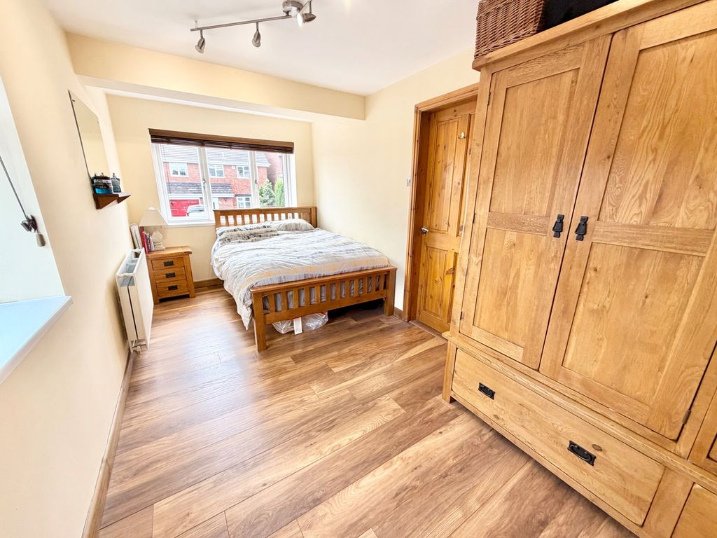 Additional image 12 of 4 bed bungalow for saleNuthatch Drive, Brierley Hill DY5
