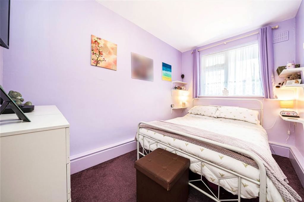 Property photo 3 of 6