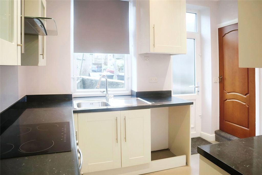 Property photo 2 of 11 Picture No. 26