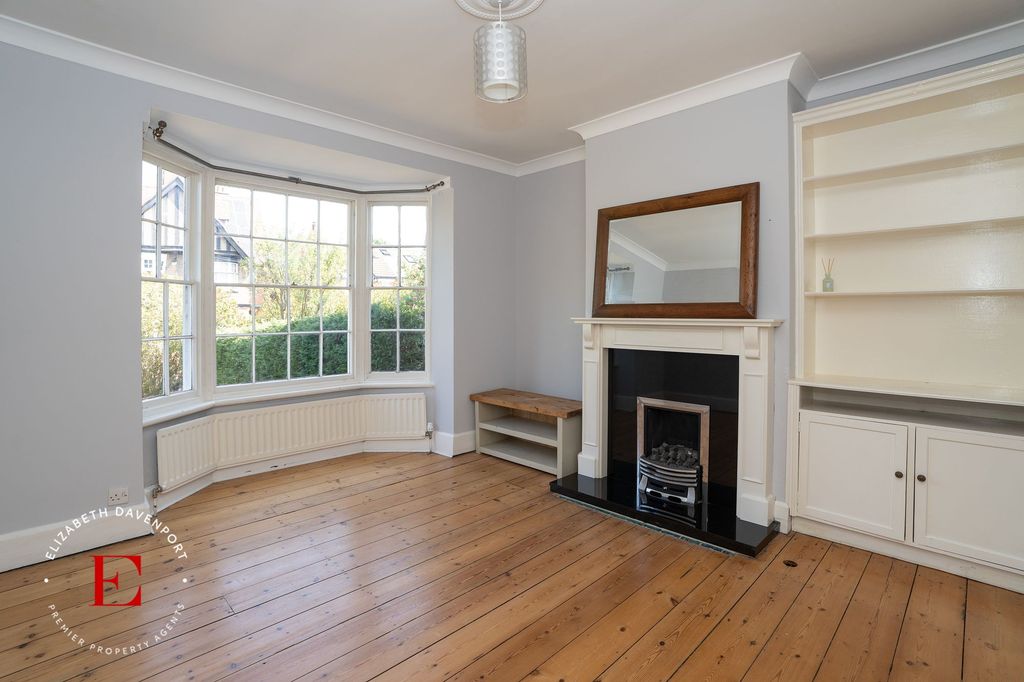 Property photo 2 of 17