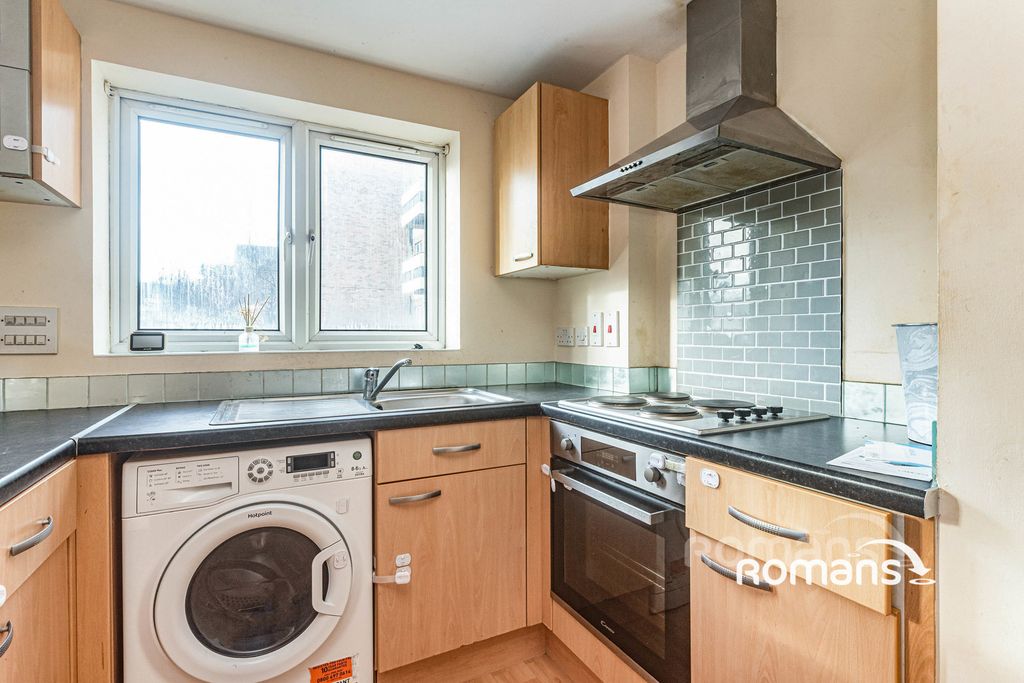 Property photo 1 of 20 Pbox-Img.Jpg