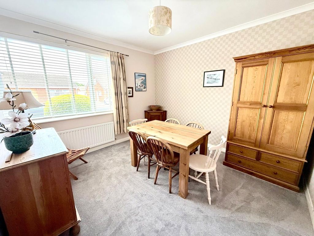 Property photo 2 of 18 Picture No. 42