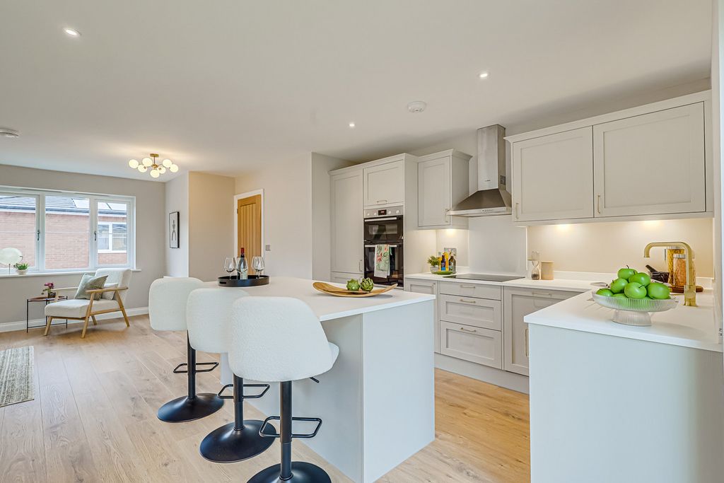 Property photo 2 of 25