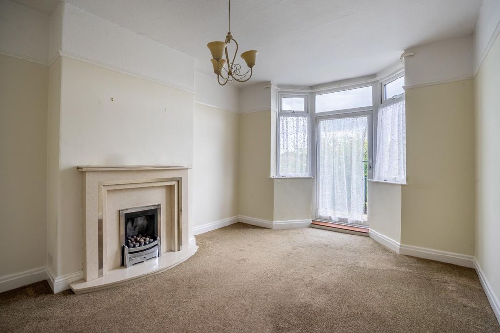 Property photo 3 of 14 Mw-3.Jpg