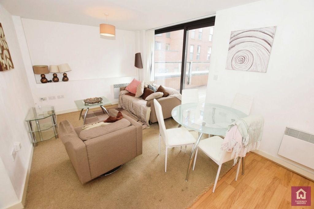 Property photo 2 of 20 Picture No. 30