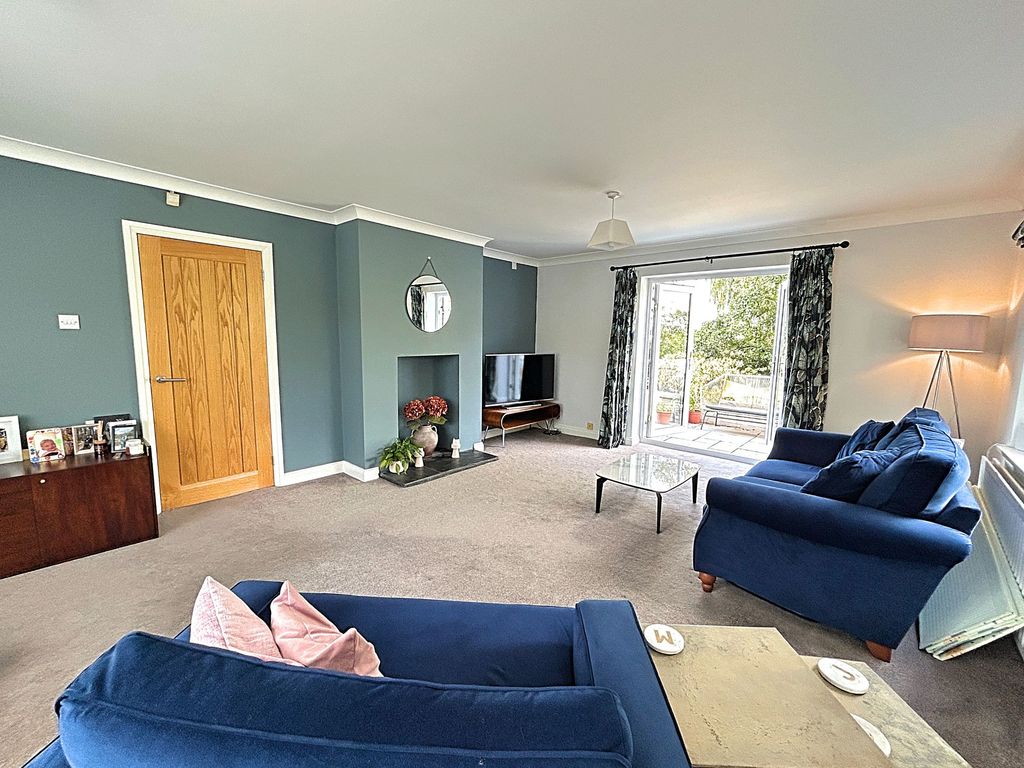 Property photo 2 of 37