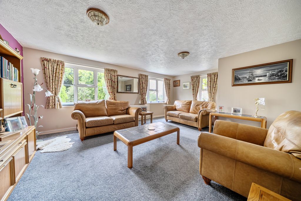 Property photo 2 of 24