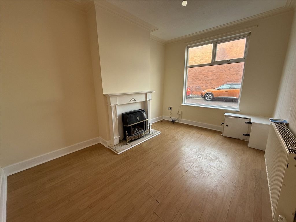 Property photo 3 of 9 Picture No. 10