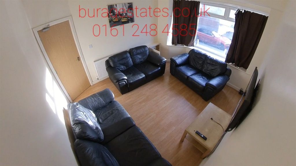 Property photo 3 of 15 Bright Furnished Living Room With Three Leather So...