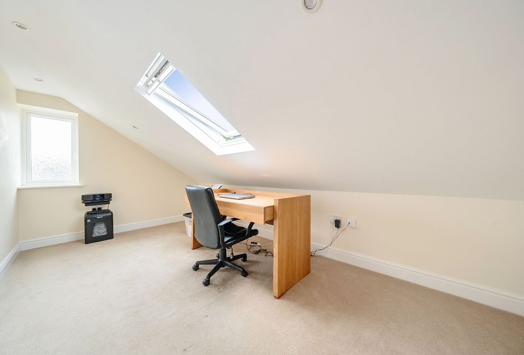 Property photo 3 of 17 1315171-5-685Bc1E...