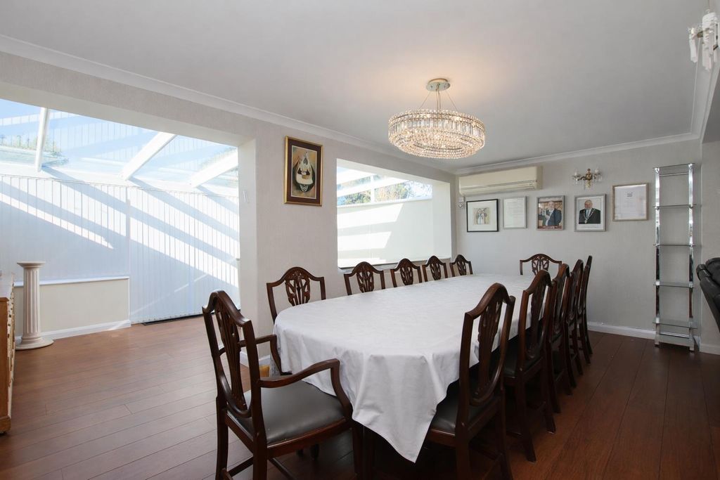 Property photo 1 of 15 3Dbfd451-F7Fc-4413-9F45-0c018B352488.Png