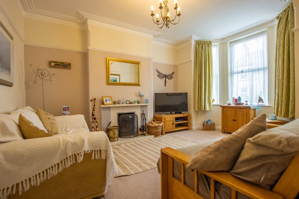 Property photo 2 of 23 5131707