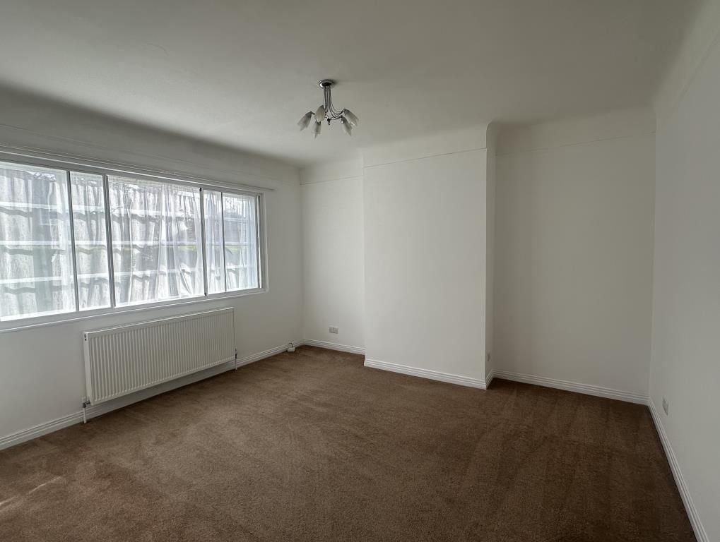 Property photo 3 of 13 Reception