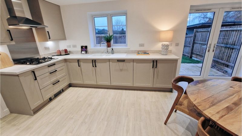 Property photo 3 of 19 Photo 23