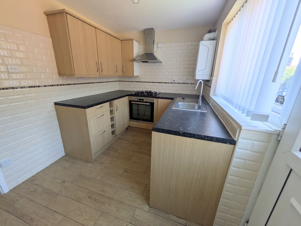 Property photo 2 of 19 1000041807