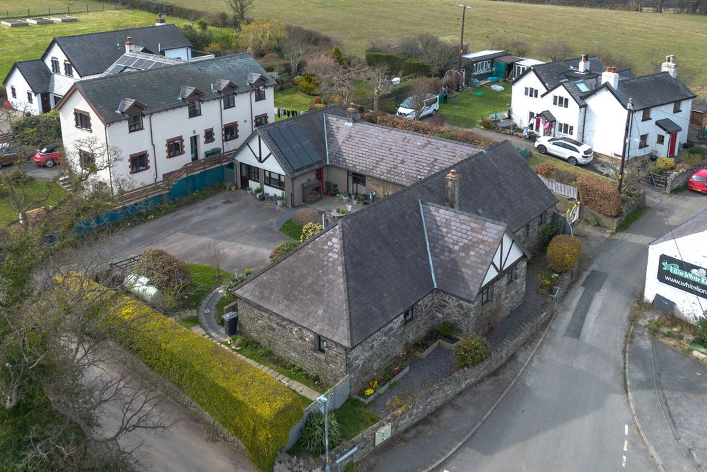 Property photo 3 of 30