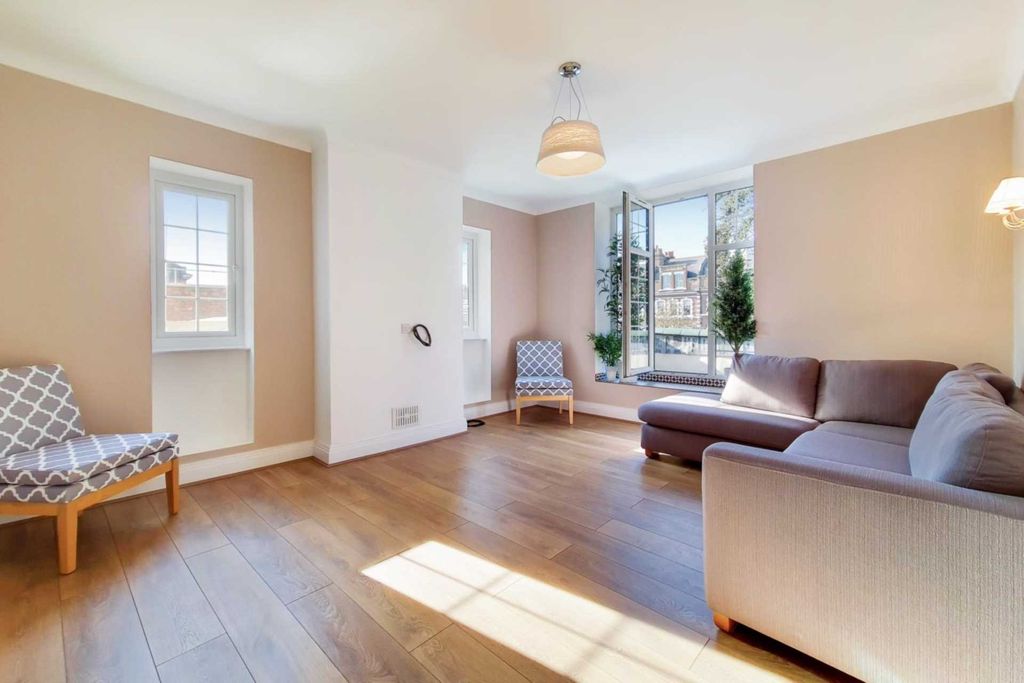 Property photo 2 of 16