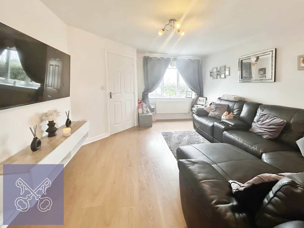Property photo 2 of 16 Sitting Room